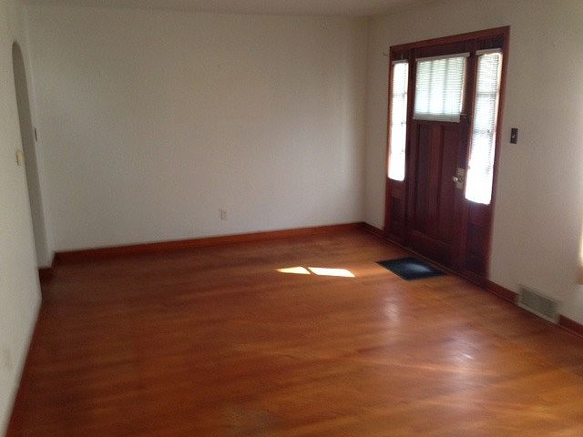 2nd image of 404 8th St