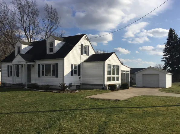 2150 King Dr, Hermitage, PA 16148
