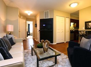 1168 Windbrooke Dr APT 101, Buffalo Grove, IL 60089