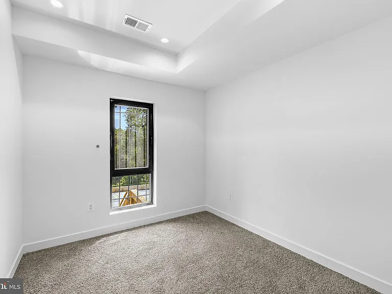 2530 B Elvans Rd SE — Photo 25
