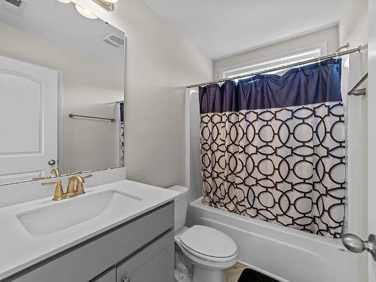 220 Brisbane Dr — Photo 22