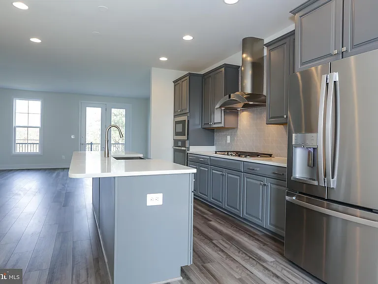 6722 Upland Manor Dr — Photo 9