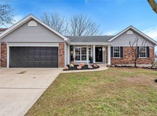 912 Dardenne Ridge Ct, Saint Peters, MO 63376