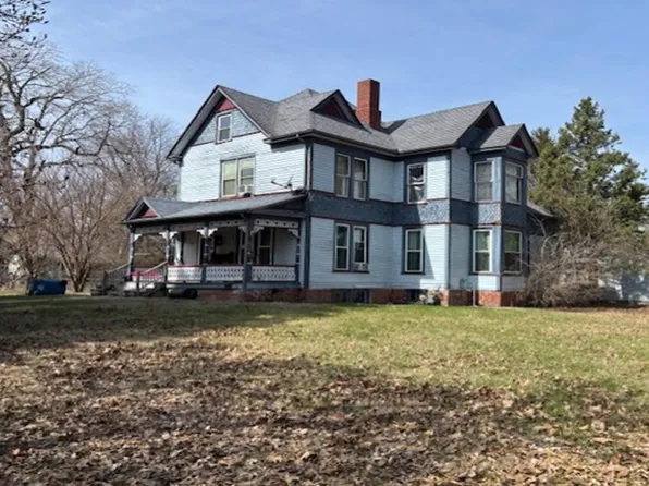 113 E Charles St, Buffalo, IL 62515