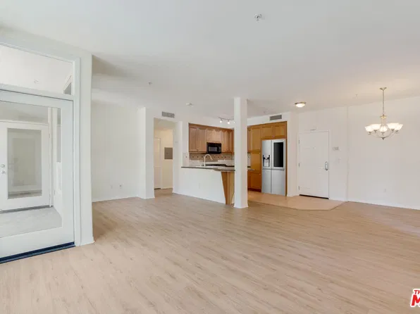 13044 Pacific Promenade APT 121, Playa Vista, CA 90094