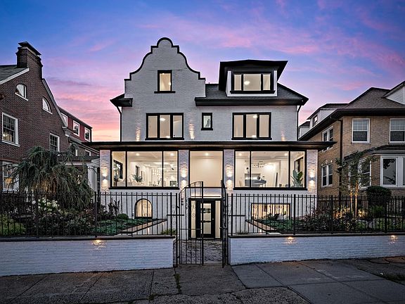 2nd image of 829 Boulevard