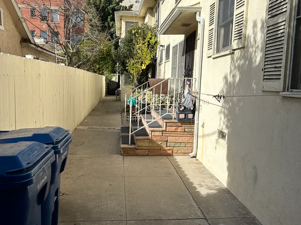 1617 N Mariposa Ave #X, Los Angeles, CA 90027