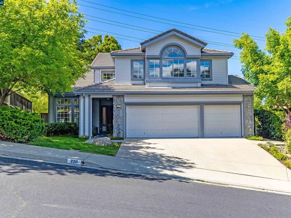 220 Valley Glen Ln, Martinez, CA 94553