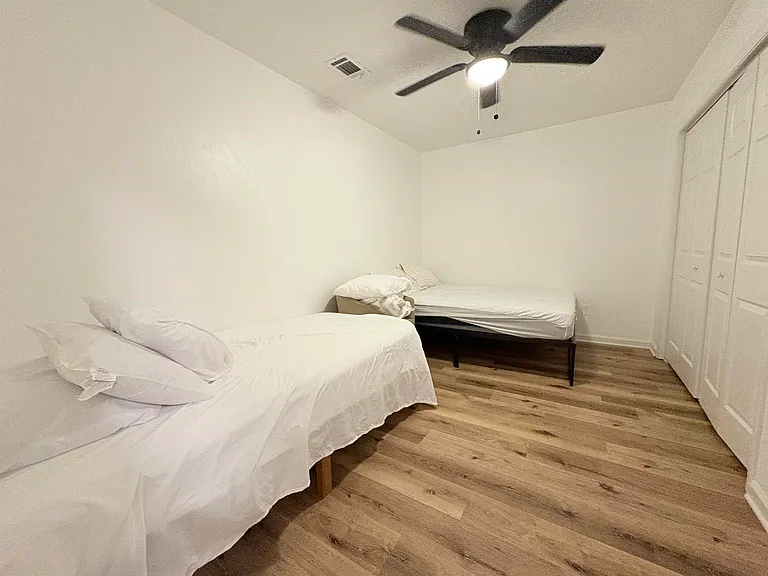 2073 Continental Ave — Photo 10