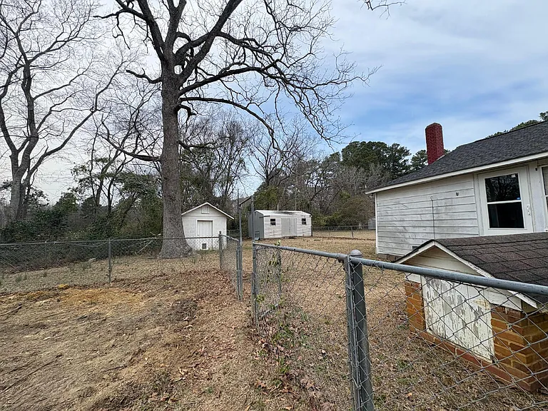 3174 Lindsay Rd — Photo 27
