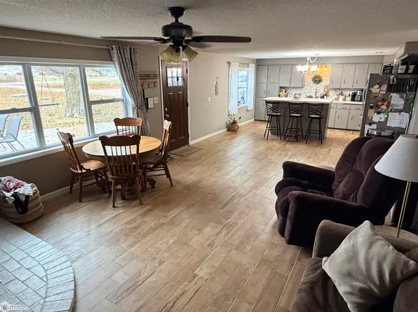 7179 73rd St, Agency, IA 52530