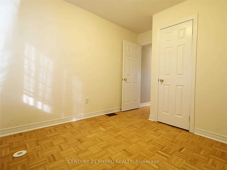 2491 Bur Oak Ave — Photo 26