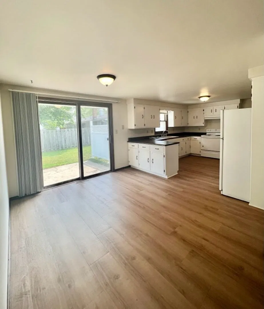 Trojan Sorrento Drive Duplex — Photo 1