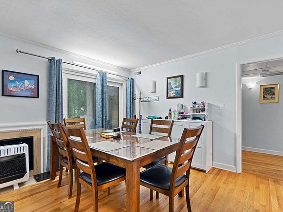 5th image of 5400 Roswell Rd Unit L6