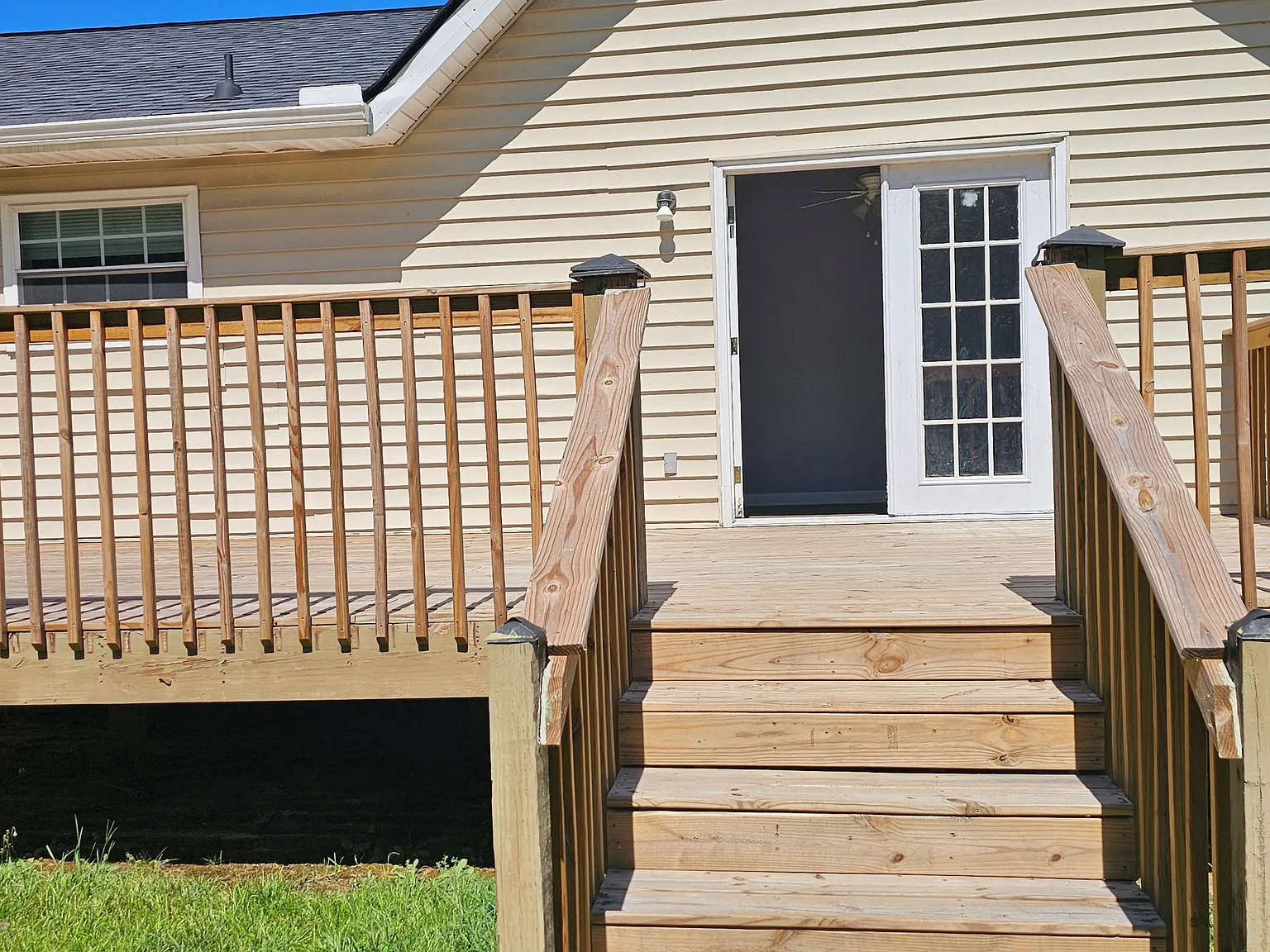 3 bed, 1612 sqft, $1,900 — Photo 4