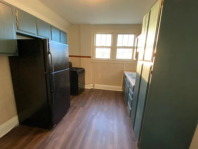3503 Saint Martins Pl #2 — Photo 9