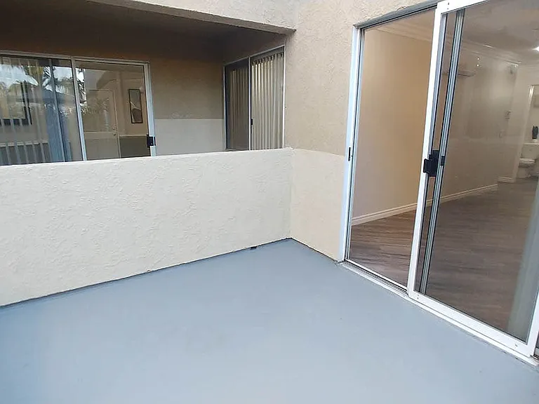 Village Beesan Condos — Photo 29