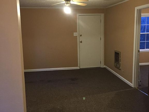 3rd image of 313 Hedgewood Dr #1