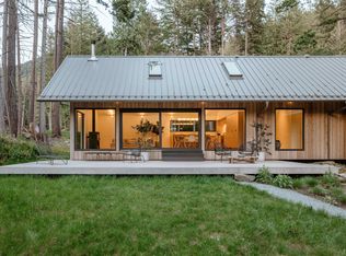 1616 Joan Audrey Ln, Bowen Island, BC V0N1G2