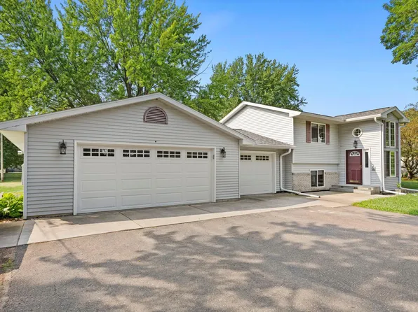 720 W 2nd St, Rush City, MN 55069
