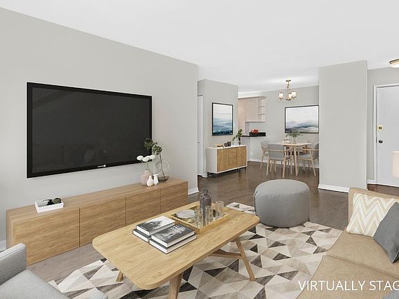 2nd image of 3620 N Pine Grove Ave APT 507