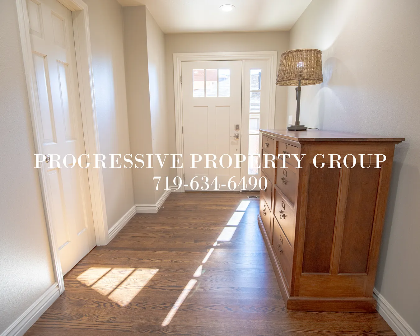 Luxury Townhome in Gated Kissing Camels Community! — Photo 2
