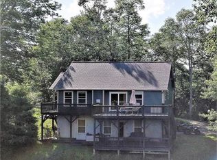 235 Bear Hollow Rd, Waynesville, NC 28785