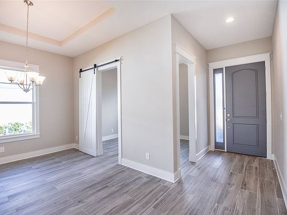 3rd image of 313 Pescado Dr