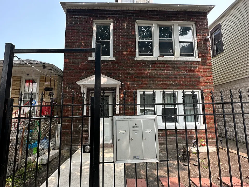 4147 S Campbell Ave #3