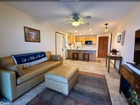 414 E Lake St APT 8, Ventura, IA 50482