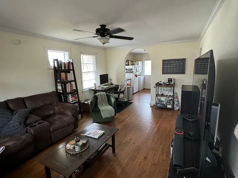 125 Woody Dr #A — Photo 3