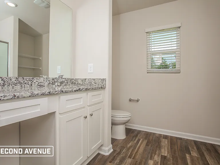 317 Greenwood Valley Ct — Photo 12