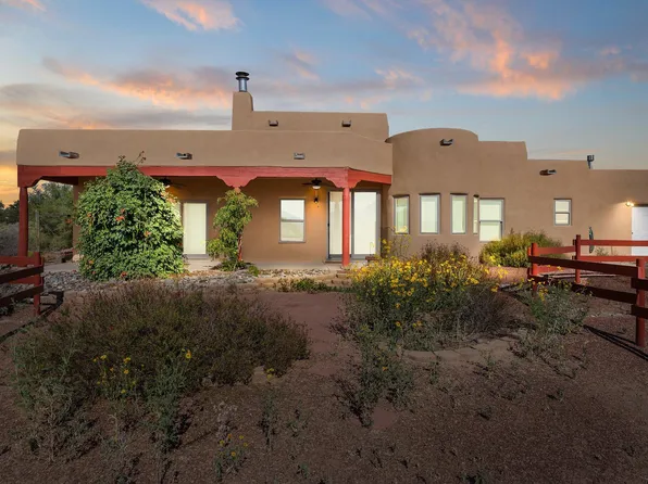 604 Rio Vista Dr NE, Rio Rancho, NM 87144