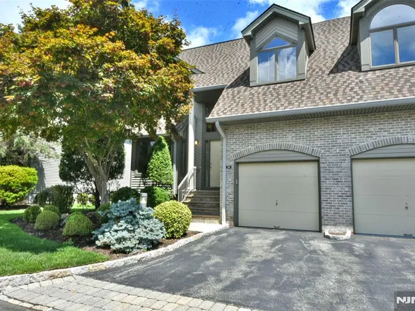 114 Aspen Ct, Norwood, NJ 07648