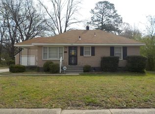 1376 S Perkins Rd, Memphis, TN 38117