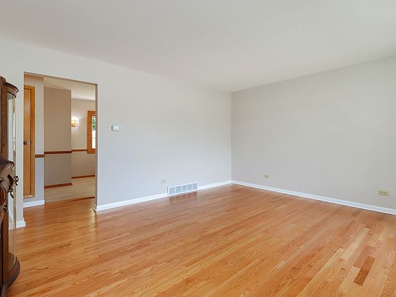 4th image of 806 S Can Dota Ave