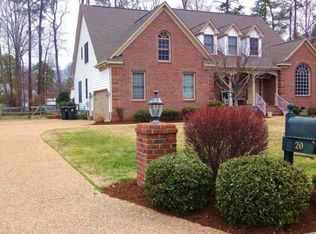 20 Emmaus Rd, Poquoson, VA 23662