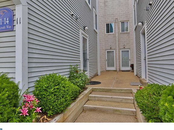3rd image of 12 Hillcroft Way