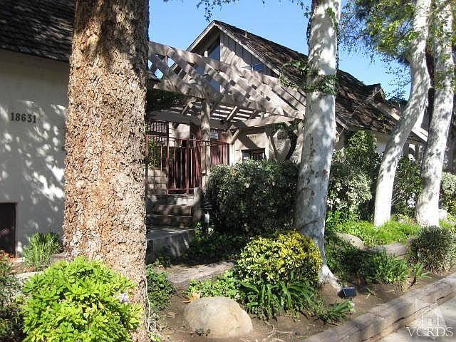 1st image of 18631 Collins St APT 6