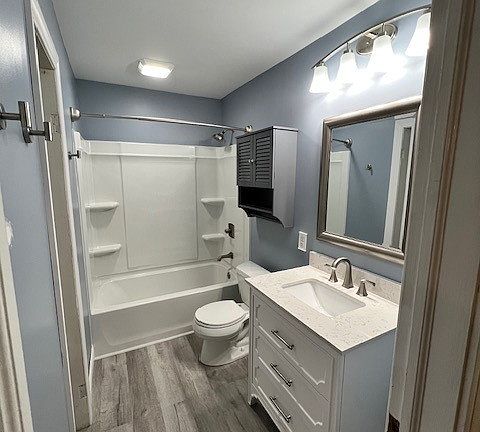 5th image of 4923 S 5th St