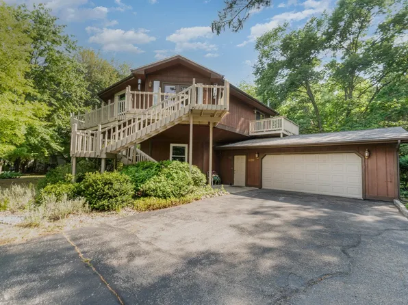4199 N Francis Shores Ave, Sanford, MI 48657