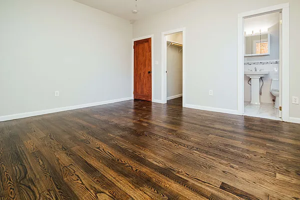 Rented by Nooklyn NYC LLC | media 11