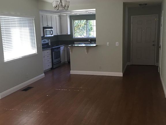 2nd image of 202 Fairmont Dr