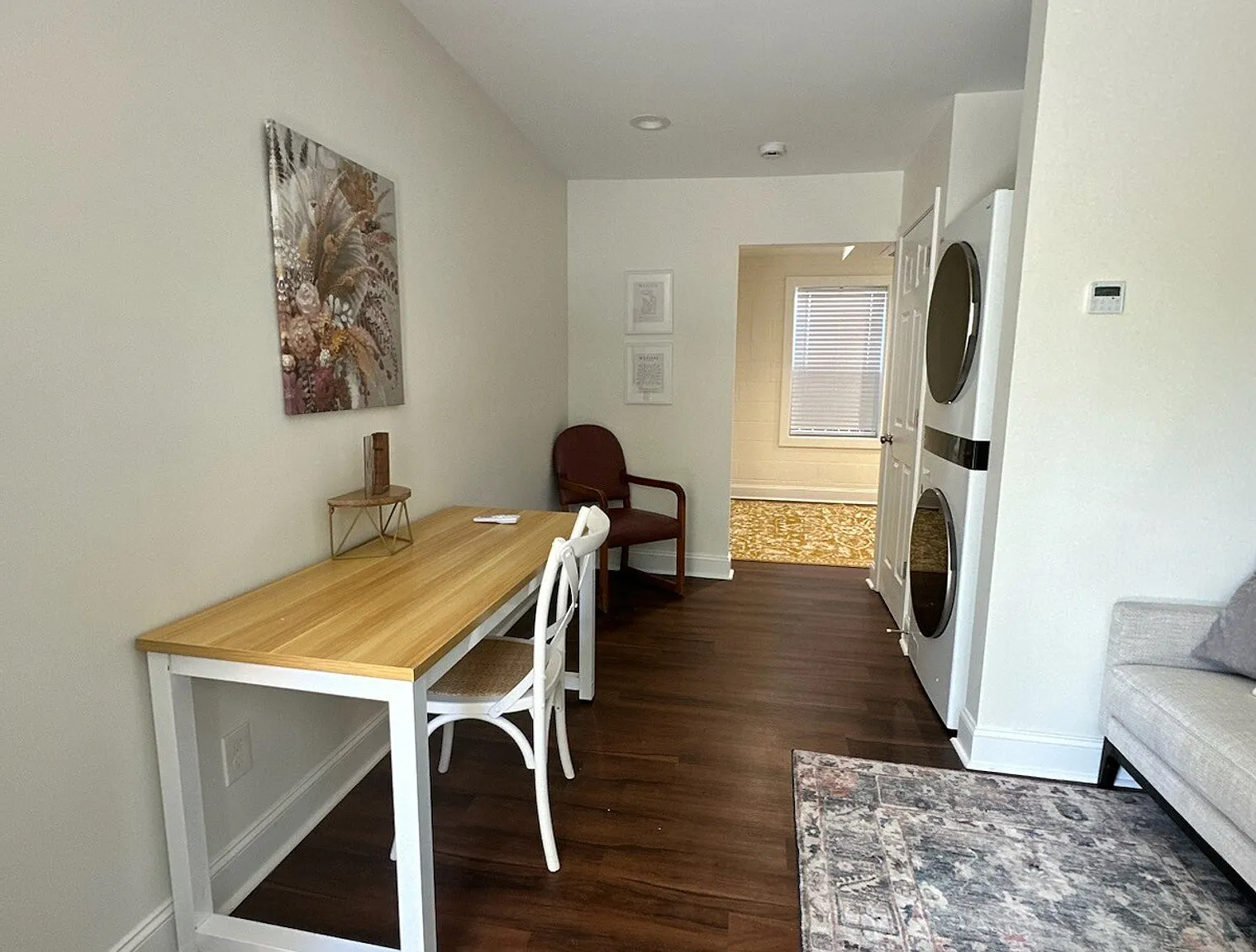1 bed, 1.0 bath, $2,005 — Photo 3