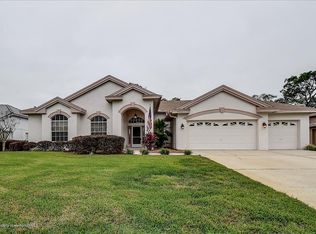 9416 Ashley Dr, Weeki Wachee, FL 34613