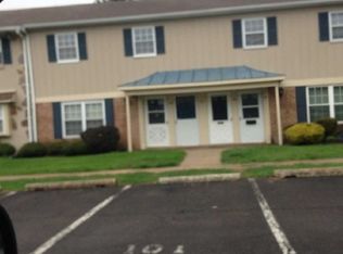 103 Shannon Dr, North Wales, PA 19454
