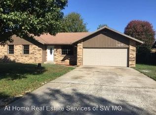 3235 W Roxbury St, Springfield, MO 65807