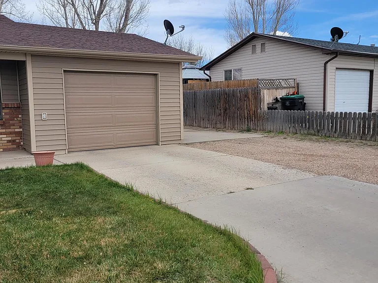 1320 E Teton Blvd — Photo 3