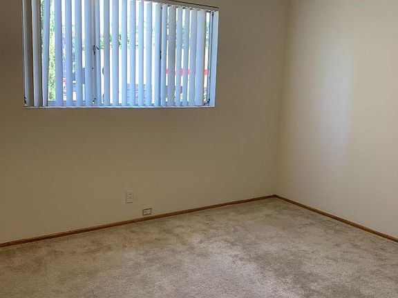 5th image of 324 Camille Ct #2