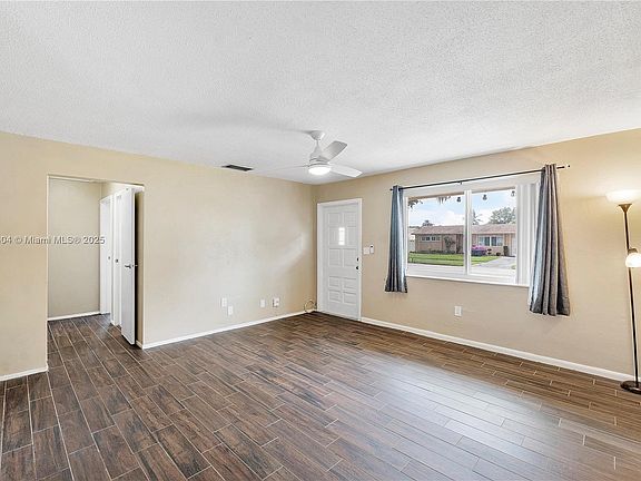 3rd image of 8391 NW 27th Pl